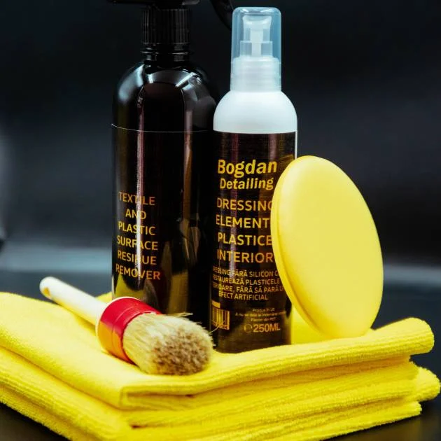 Kit completo de limpieza y mantenimiento de plásticos interiores